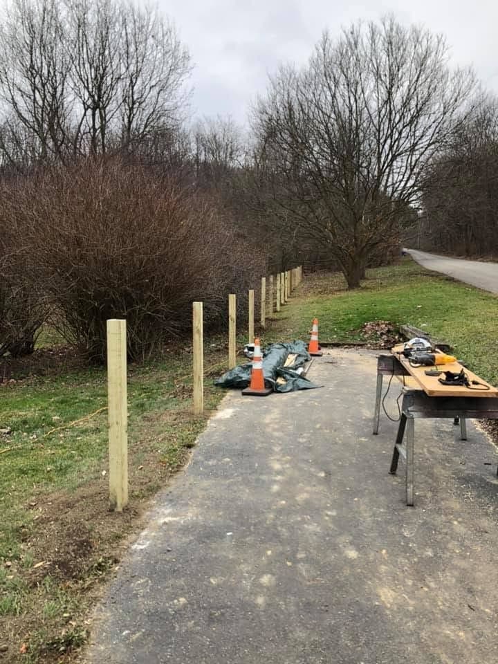 Crossbuck wood rail fence